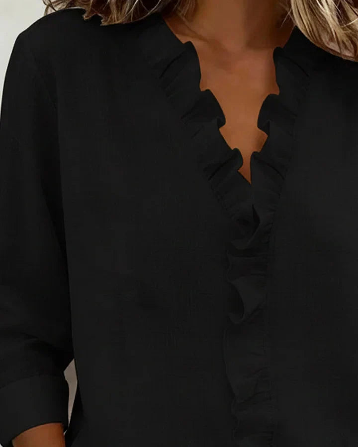 Chiara | Blusa con cuello en V y volantes delicados